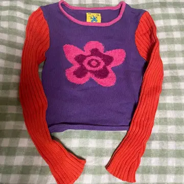 Unif 플라워 스웨터