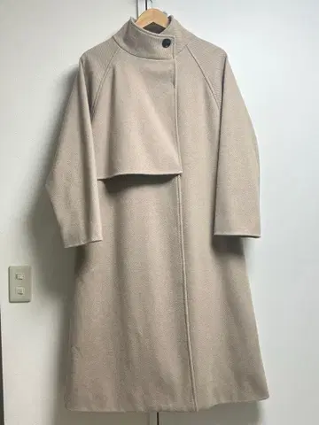 YECCA VECCA 베이지 롱 코트 벨트 포함