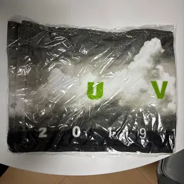 [ 미개봉 새상품 ] UVERworld 2019 도쿄돔 공연 타월