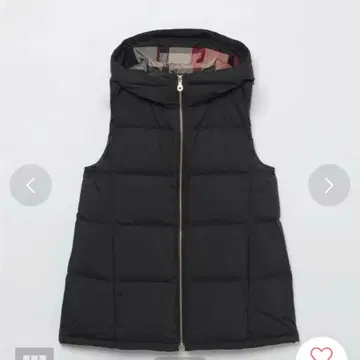 블랙 후드 부착 다운 베스트 M