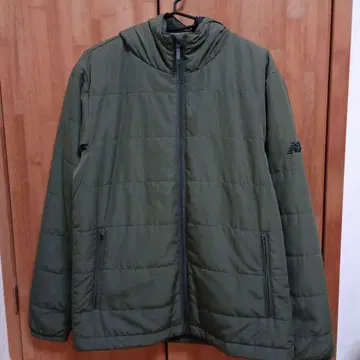 뉴발란스 후드 부착 올리브 그린