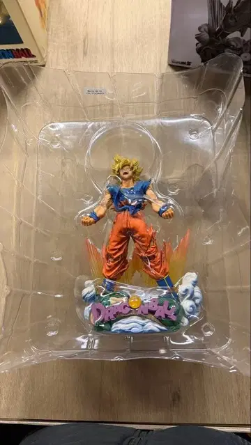 드래곤볼 손오공 피규어