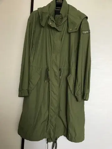 새상품급 타트라스 모즈 코트