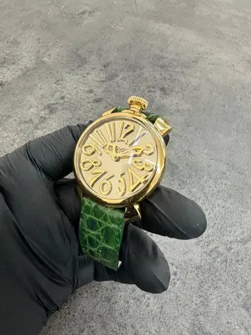 GAGA MIRANO 마뉴아레