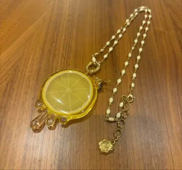 하치미츠 레몬 목걸이 Q-pot.