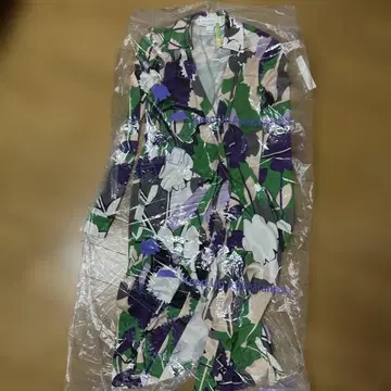 다이앤 폰 파스텐버그 사이즈 2/S