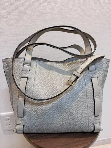 사자비 2way 토트백 핸드백 주름 가죽 그레이