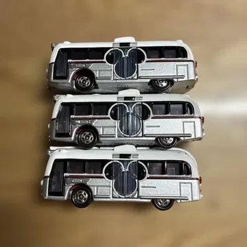 디즈니 버스 3대