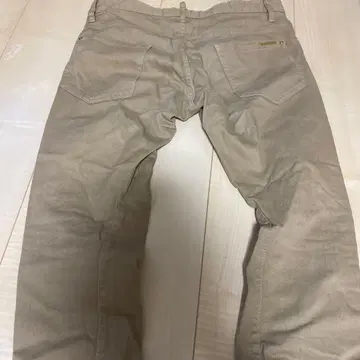 DSQUARED2 베이지 슬림핏 팬츠