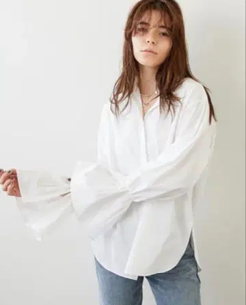 윔 가젯 볼륨 커프스 셔츠 화이트 셔츠 화이트 오샤레