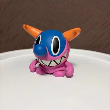 touma 피규어 파랑과 핑크