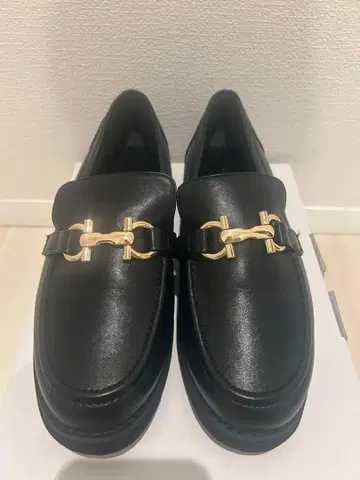 GLOBAL WORK 에어카루 통굽 로퍼