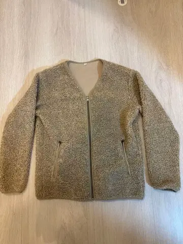 새상품급 유니클로 베이지 플리스 자켓 M 여성용