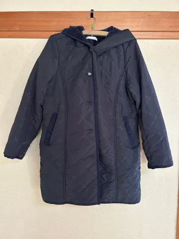 네이비 퀼팅 자켓 후드 부착
