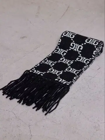 마지막 1점! Symmetry GYDA 오리지널 머플러 다크 믹스