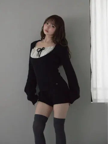 ANDMARY Raven gather set up 블랙