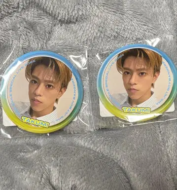 쿠와바라 타카미츠 캔뱃지 2개