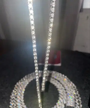 인공 다이아몬드 목걸이