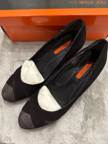 arco joy 블랙 웨지힐 23.5cm