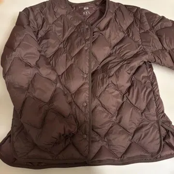 새상품급 울트라 라이트 다운 유니클로 UNIQLO 브라운