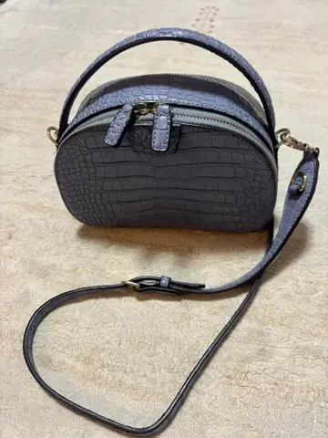 크로커다일풍 블루 숄더백