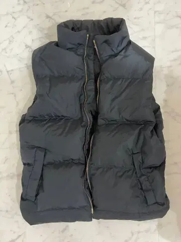 펠티스 다운 베스트 M 사이즈 다크 그레이