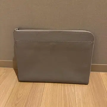 YUKINO for United Arrows 그레이 가죽 클러치백