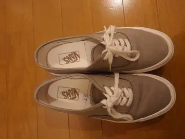 VANS 오센틱 가죽 그레이 스니커즈 9.0