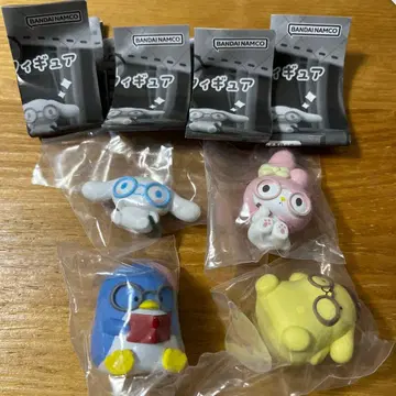 산리오 안경 쓴 푸딩, 샘, 시나모롤, 마이멜로디 가챠