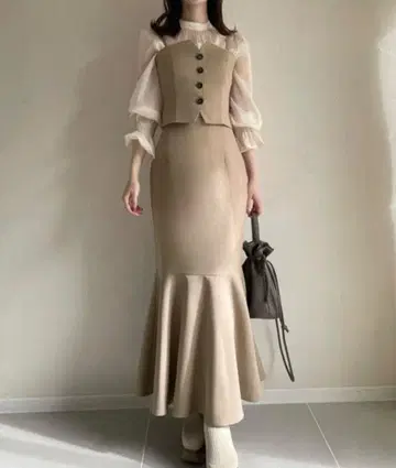 새상품* JUNOAH 디자인 뷔스티에 머메이드 스커트 세트