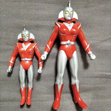 울트라맨 소프트 비닐 캐릭터 2체 세트