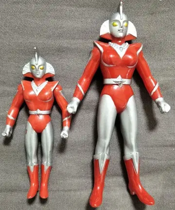 울트라맨 소프트 비닐 캐릭터 2체 세트