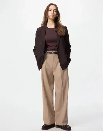 유니클로 턱 와이드 팬츠 32 베이지 xs