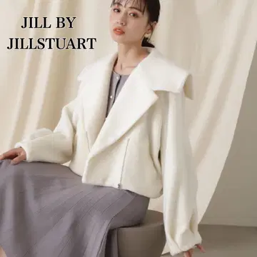 새상품급 JILL BY JILLSTUART 빅칼라 숏 블루종 현행 모델
