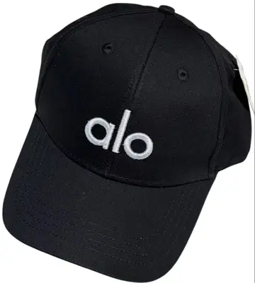 세련된 alo Yoga 경량 베이스볼 캡 블랙
