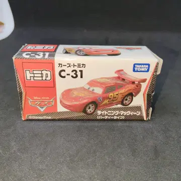 토미카 카즈 라이트닝 맥퀸 ( 파티 타입 )