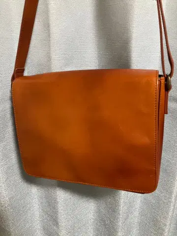 마더하우스 B5 브라운 숄더백