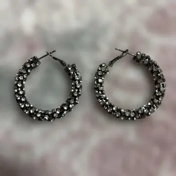 [ 새상품급 ] ENUOVE 크리스탈 장식 귀걸이