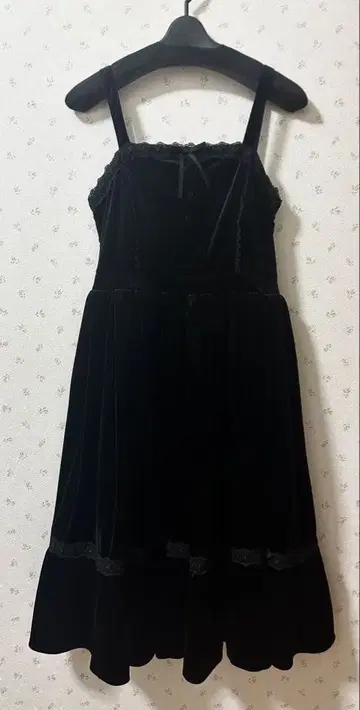 axes femme kawaii 벨로아 오버롤 스커트 블랙