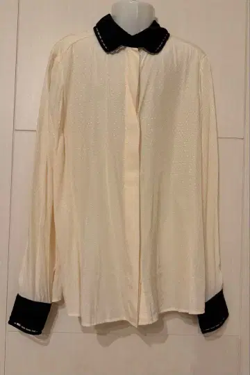 택 포함 새상품 [ 타라 자몽 ] TARA JARMON 블라우스