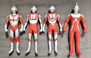 울트라맨 피규어 4체 세트