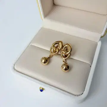 골드 컬러 체인 공 귀찌 럭셔리