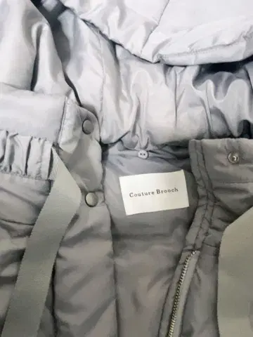 쿠튀르 브로치 후드 부착 다운 자켓 M 그레이지