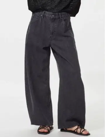 [UNIQLO] 배기 커브진