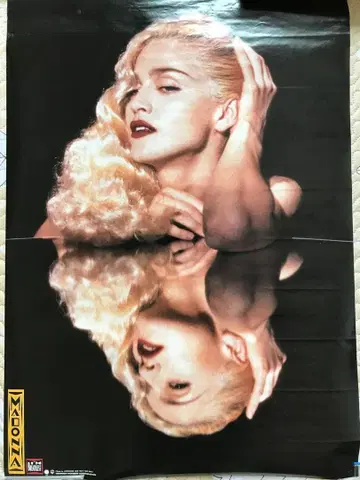 마돈나 Madonna 포스터 2장 묶음 판매