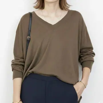 두지엠 클라세 MILLENNIUM V넥 풀오버