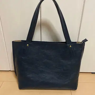 다코타 큐브 토트백