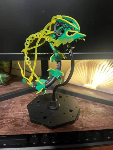 몬코레 메가레쿠자 피규어