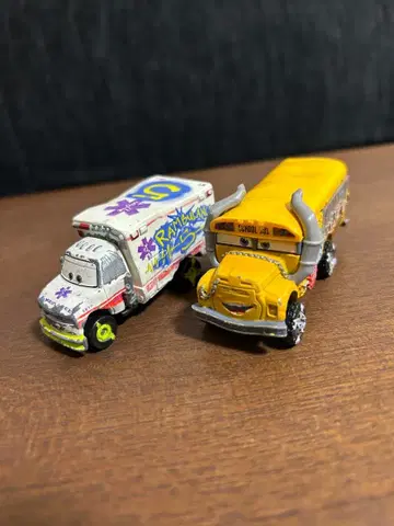 카즈 토미카 닥터 데미지 미스 프릿터