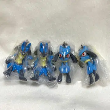 집어서 이어 마스코트 14 루카리오 리오르